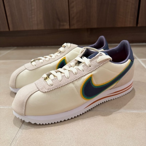 Nike Cortez Basic Prem Coconut Milk Thunder Blue DJ5183-100 Ss 9.5 - Picture 2 of 5